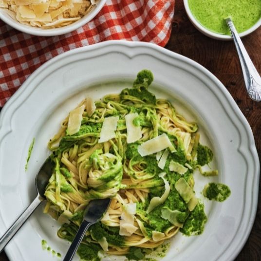 3 przepisy na makaron z pesto!